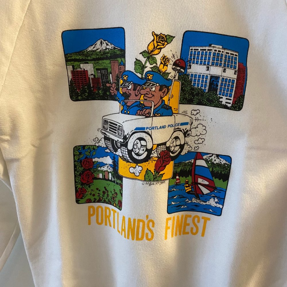 VINTAGE 90S PORTLAND SOUVENIR TOURIST WHITE SWEATSHIRT SIZE MEDIUM - Picture 2 of 7